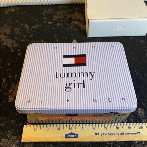 Tommy Hilfiger Lunch Box - Picture 4 of 4